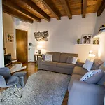 Gianna San Fedele Apartamento