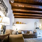 Gianna San Fedele Apartamento